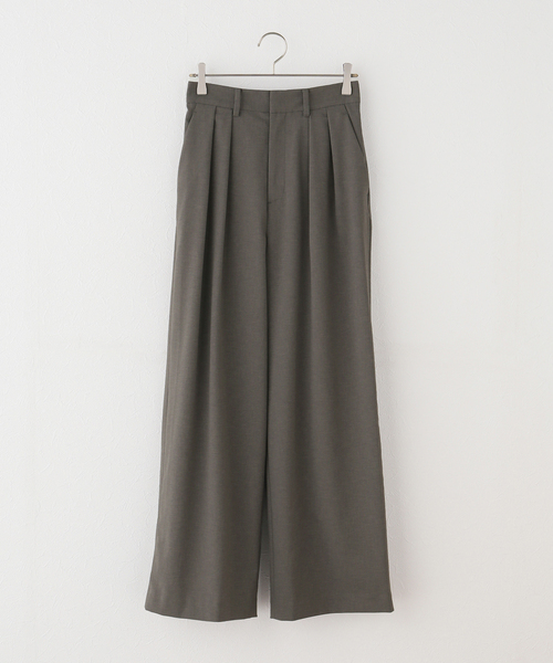 Spick & Span（スピックアンドスパン）の「《セットアップ可》ツイルストレッチタックパンツ（スラックス・レディース・アイボリー/チャコールグレー・36/38）」の19枚目の写真