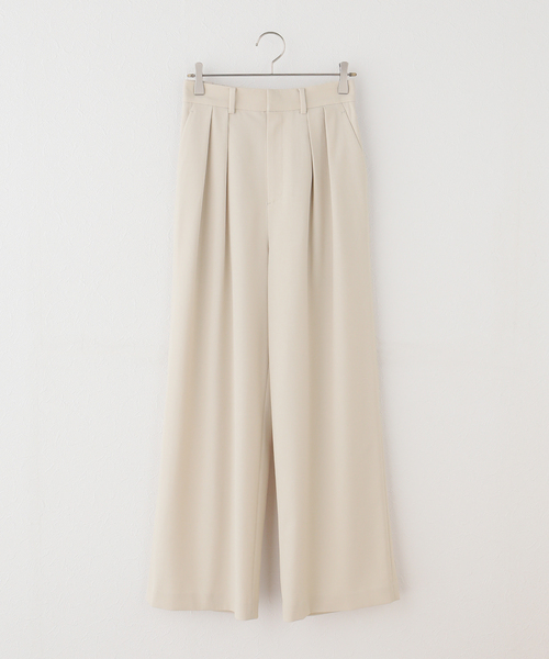 Spick & Span（スピックアンドスパン）の「《セットアップ可》ツイルストレッチタックパンツ（スラックス・レディース・アイボリー/チャコールグレー・36/38）」の4枚目の写真