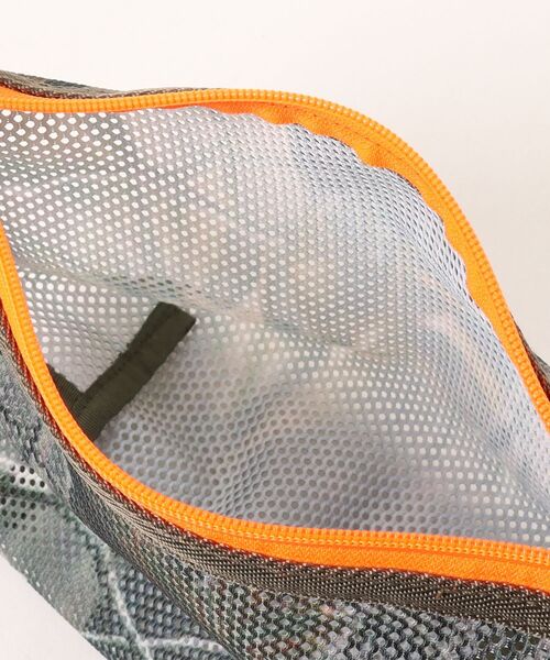 WEEKEND(ER)(ウィークエンダー)の「WEEKEND(ER)/ウィークエンダー ショルダーバッグ MESH PRINT BAG 9280001(ショルダーバッグ・メンズ・カモフラージュ・FREE)」の4枚目の写真