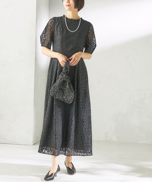 kaene(カエン)の「kaene:コード レース パフ スリーブ ワンピース(ワンピース・レディース・ブラック/ライトグリーン・ONE SIZE)」の1枚目の写真
