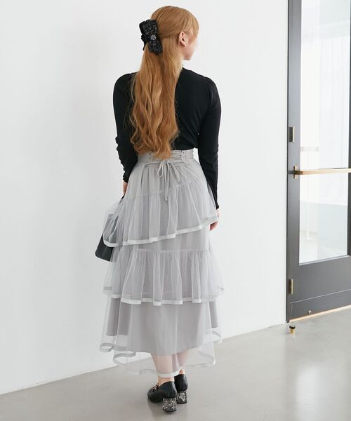 MAJESTIC LEGON(マジェスティックレゴン)の「ハイネックパフスリーブトップス(Tシャツ/カットソー・レディース・ブラック/アイボリー・MEDIUM)」の11枚目の写真