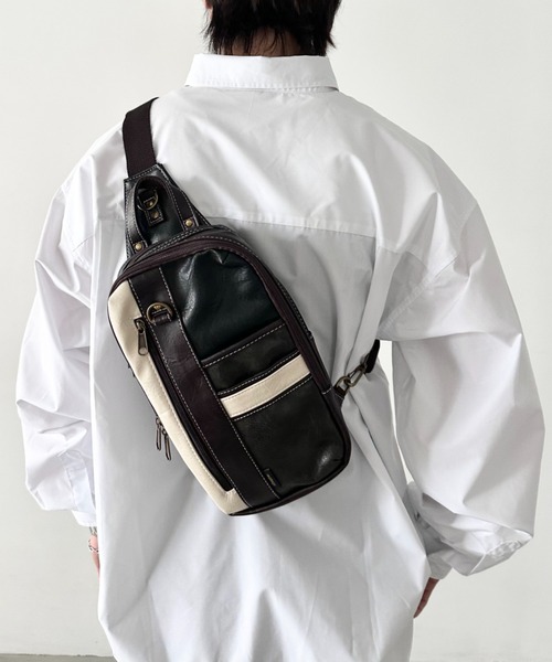 real design(リアルデザイン)の「シボ感PUレザー マルチ配色 ボディバッグ/切替デザイン/ワンショルダー(ボディバッグ/ウエストポーチ・メンズ・キャメル/ワイン/グレー・FREE)」の1枚目の写真