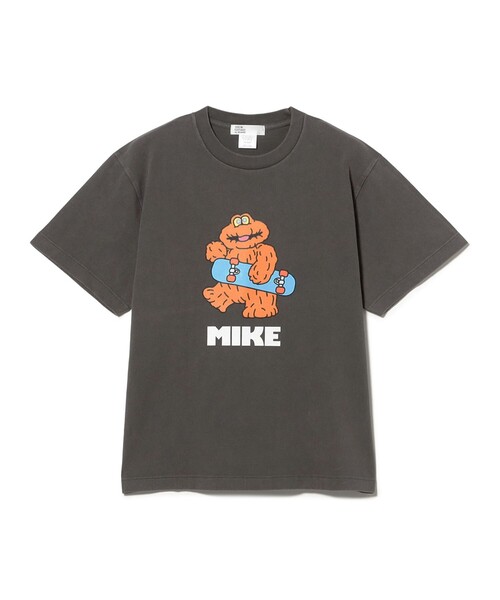 TOKYO CULTUART by BEAMS(トウキョウカルチャートバイビームス)の「フジサキタクマ / MIKE T-Shirt(Tシャツ/カットソー・レディース・チャコールグレー/グリーン・SMALL/LARGE/X-LARGE/MEDIUM)」の3枚目の写真