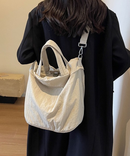 LA VORAGINE(ラ ヴォラジネ)の「2way大容量 シャカシャカビッグトートバッグショルダーバッグ(ショルダーバッグ・レディース・グリーン/ブラック/ベージュ・FREE)」の9枚目の写真