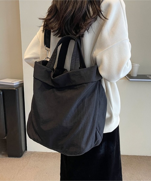 LA VORAGINE(ラ ヴォラジネ)の「2way大容量 シャカシャカビッグトートバッグショルダーバッグ(ショルダーバッグ・レディース・グリーン/ブラック/ベージュ・FREE)」の10枚目の写真