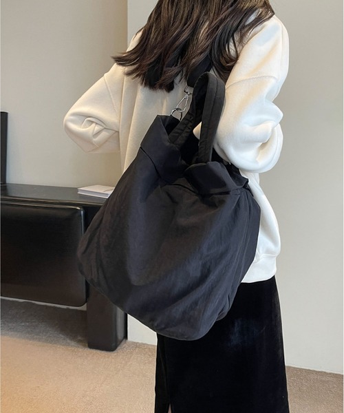 LA VORAGINE(ラ ヴォラジネ)の「2way大容量 シャカシャカビッグトートバッグショルダーバッグ(ショルダーバッグ・レディース・グリーン/ブラック/ベージュ・FREE)」の15枚目の写真