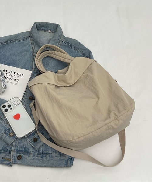 LA VORAGINE(ラ ヴォラジネ)の「2way大容量 シャカシャカビッグトートバッグショルダーバッグ(ショルダーバッグ・レディース・グリーン/ブラック/ベージュ・FREE)」の18枚目の写真