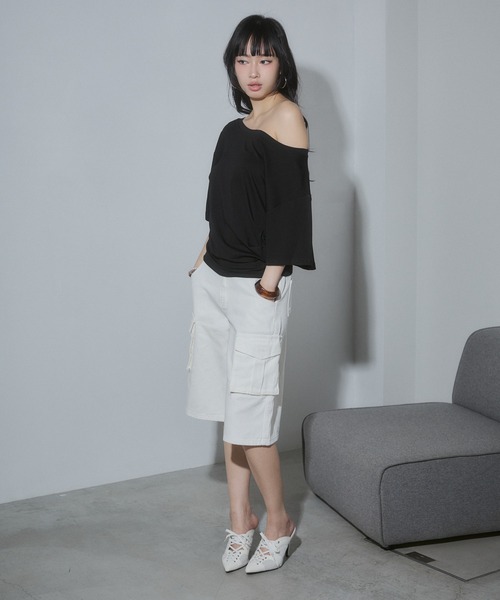 ENVYM（アンビー）の「ルーズオフショルトップス（Tシャツ/カットソー・レディース・ブラック/マルチ/ホワイト/ホワイト系その他・FREE）」の10枚目の写真