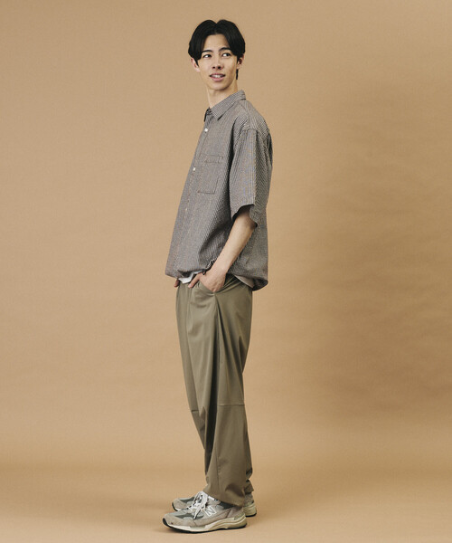 FREAK'S STORE(フリークスストア)の「FREAK'S STORE for BEACH & FES シアサッカー スピンドル レギュラーカラー ショートスリーブシャツ(シャツ/ブラウス・メンズ・ホワイト/ネイビー/ブルー/ブラウン/オフホワイト・SMALL/MEDIUM/LARGE)」の6枚目の写真