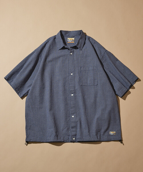 FREAK'S STORE(フリークスストア)の「FREAK'S STORE for BEACH & FES シアサッカー スピンドル レギュラーカラー ショートスリーブシャツ(シャツ/ブラウス・メンズ・ホワイト/ネイビー/ブルー/ブラウン/オフホワイト・SMALL/MEDIUM/LARGE)」の8枚目の写真