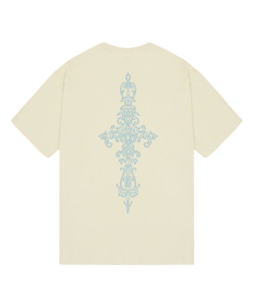 GRAVER（グレーバー）の「[ユニセックス]バックシムクロス半袖Tシャツ_3カラー（Tシャツ/カットソー・レディース・チャコールグレー/ブラック/サンドベージュ・SMALL/MEDIUM/LARGE）」の9枚目の写真