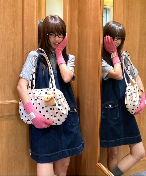 FREE STYLISTS(フリー スタイリスト)の「Y2Kアウトポケットサイドギャザードットボストンバッグ(ショルダーバッグ・レディース・ドット・FREE)」の8枚目の写真