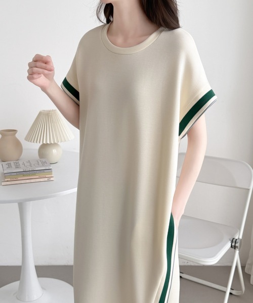 ABITOKYO(アビトーキョー)の「スリット配色ライン段ボールスウェットワンピース(ワンピース・レディース・チャコールグレー/ベージュ/ブラック・L/M)」の7枚目の写真