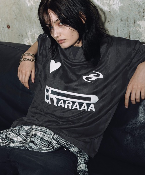 ERAR（エラー）の「【ERAR】ハートロゴデザイン半袖ユニフォームTシャツ（シャツ/ブラウス・メンズ・ホワイト/ブラック・S/L/M/XL）」の22枚目の写真