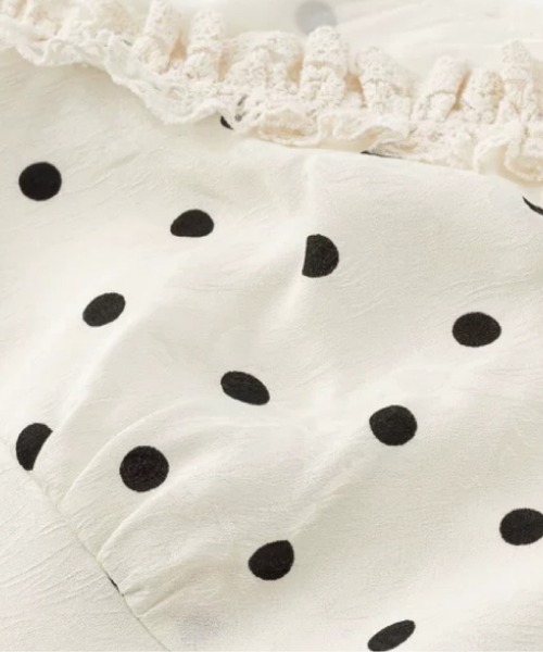 LA POMME petit(ラポミ・プチ)の「Asymmetry Ruffle Dots Cami Dress(ワンピース・レディース・アイボリー・SMALL/LARGE/MEDIUM)」の4枚目の写真