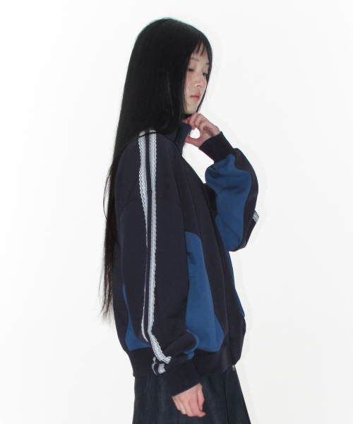 AMESWORLDWIDE(アメスワールドワイド)の「LACE TRACK ZIP-UP NAVY(その他アウター・レディース・その他・FREE)」の4枚目の写真