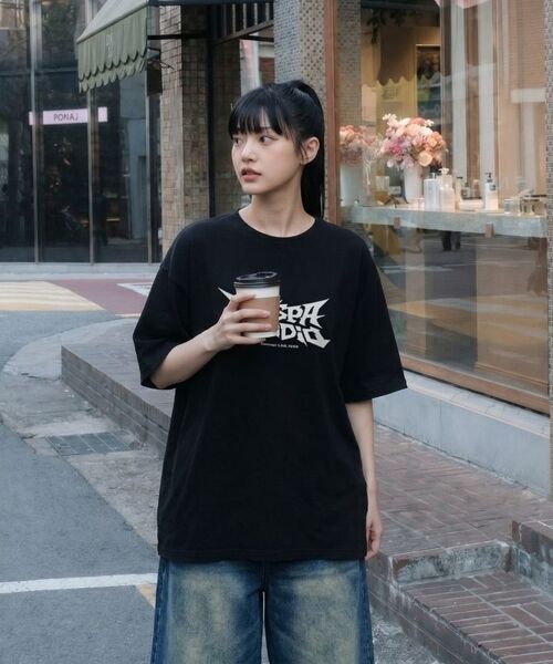 NESPA STUDIO（ネスパスタジオ）の「スタジオコア オーバーサイズ 半袖Tシャツ 4カラー [NSSE_2003]（Tシャツ/カットソー・レディース・ホワイト×ピンク/オフホワイト/ネイビー/ブラック・SMALL/MEDIUM/LARGE/X-LARGE）」の10枚目の写真