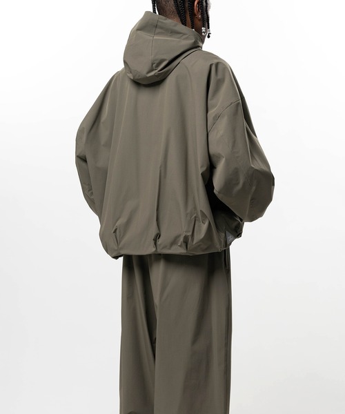 SOUND OF SUNRISE(サウンドオブサンライズ)の「S.O.S Shell Hooded Jacket(ナイロンジャケット・メンズ・カーキ/ブラック・XL/L/M/S)」の11枚目の写真