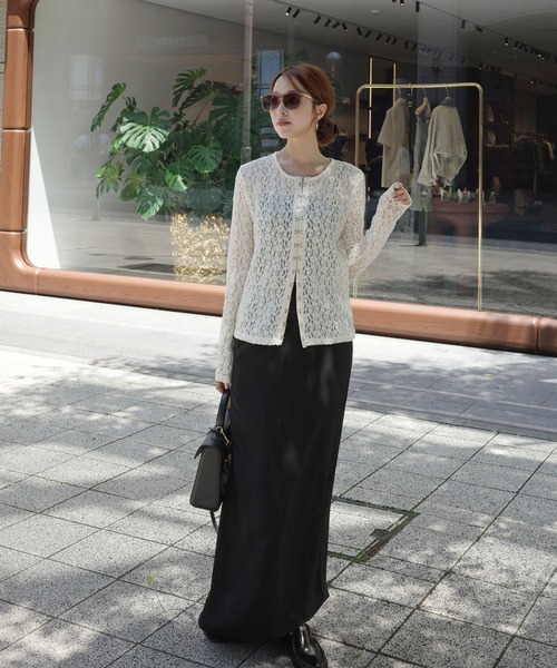 merrylatte(メリーラテ)の「フロントホックレーストップス(カーディガン/ボレロ・レディース・アイボリー・MEDIUM)」の5枚目の写真