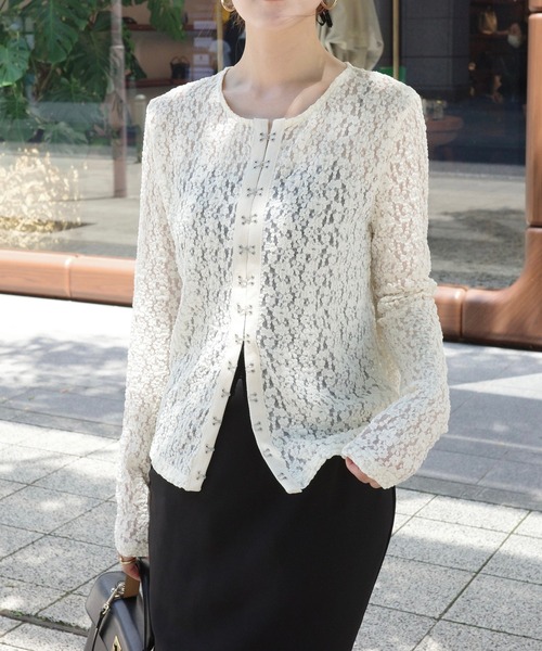 merrylatte(メリーラテ)の「フロントホックレーストップス(カーディガン/ボレロ・レディース・アイボリー・MEDIUM)」の13枚目の写真