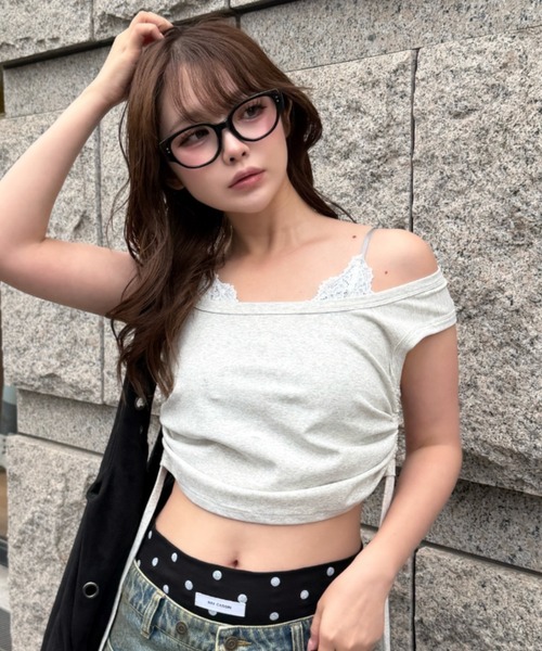 RAY CASSIN(レイカズン)の「【~6/21(日)までZOZO限定10%OFF】カップ付きレイヤードホルタータンクトップ / Tシャツ(Tシャツ/カットソー・レディース・ブラック系その他2/ホワイト系その他2/ブラウン系その他2/ホワイト系その他/ブラック・FREE)」の2枚目の写真