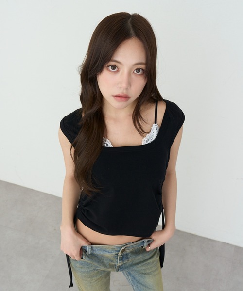 RAY CASSIN(レイカズン)の「【~6/21(日)までZOZO限定10%OFF】カップ付きレイヤードホルタータンクトップ / Tシャツ(Tシャツ/カットソー・レディース・ブラック系その他2/ホワイト系その他2/ブラウン系その他2/ホワイト系その他/ブラック・FREE)」の3枚目の写真