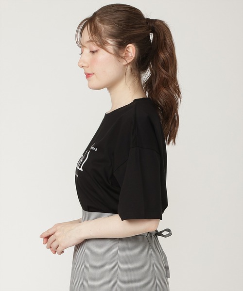 SWINGLE(スウィングル)の「【6/5発売】オーバーサイズコットンロゴTシャツ(Tシャツ/カットソー・レディース・ブラック/オフホワイト・FREE)」の13枚目の写真