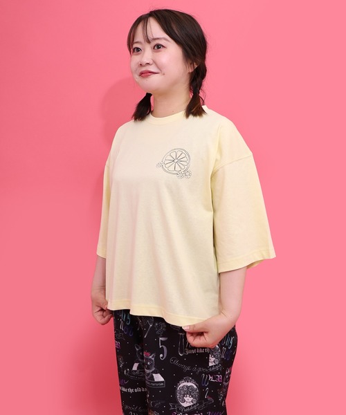ScoLar(スカラー)の「162691:スカラーレモンガール柄 接触冷感Tシャツ(Tシャツ/カットソー・レディース・ピンク/オフホワイト/イエロー/ブラック・M)」の13枚目の写真