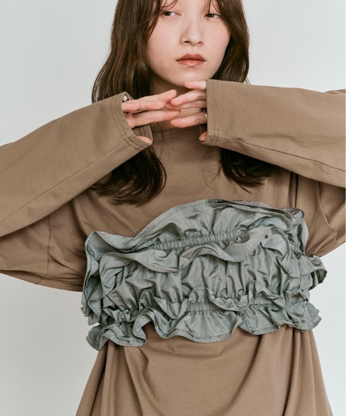 W:Huku(フーク)の「ビスチェ セット ロング Tシャツ / Layered Look: Frill Bustier & Long Sleeve Top(Tシャツ/カットソー・レディース・ライトブラウン/オフホワイト・FREE)」の14枚目の写真