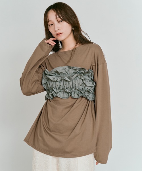 W:Huku(フーク)の「ビスチェ セット ロング Tシャツ / Layered Look: Frill Bustier & Long Sleeve Top(Tシャツ/カットソー・レディース・ライトブラウン/オフホワイト・FREE)」の20枚目の写真