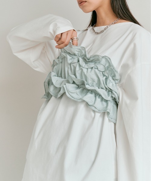 W:Huku(フーク)の「ビスチェ セット ロング Tシャツ / Layered Look: Frill Bustier & Long Sleeve Top(Tシャツ/カットソー・レディース・ライトブラウン/オフホワイト・FREE)」の21枚目の写真
