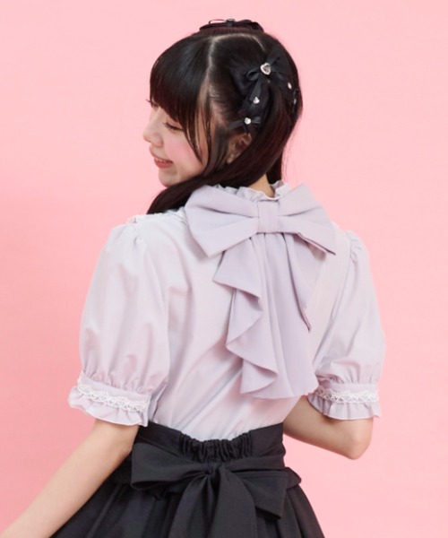 Secret Honey(シークレットハニー)の「ヨークフリルバックリボンブラウス(シャツ/ブラウス・レディース・ホワイト系その他2/ラベンダー/ブラック・MEDIUM)」の1枚目の写真