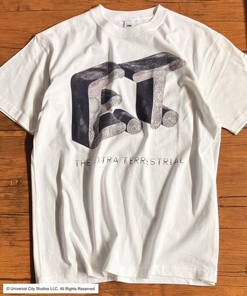 minius(ミニウス)の「【E.T.】THE EXTRA-TERRESTRIAL 映画 ライセンス Tシャツ ヴィンテージ風 ストーンロゴデザイン メンズ レディース(Tシャツ/カットソー・メンズ・ブラック/ホワイト・SMALL/X-LARGE/MEDIUM/LARGE)」の3枚目の写真
