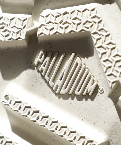 PALLADIUM(パラディウム)の「PAMPA OX RE-CRAFT ローカット スニーカー(スニーカー・メンズ・オフホワイト/カーキ/ベージュ/ブラック・26cm/27.5cm/27cm/28cm/23cm/24.5cm/24cm/25.5cm/25cm/26.5cm/23.5cm/22.5cm)」の5枚目の写真