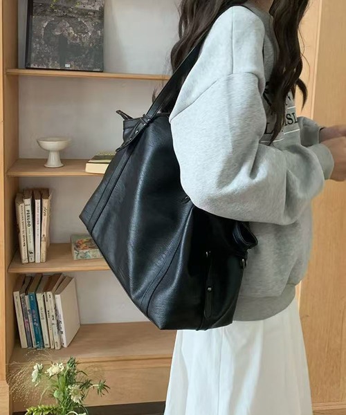 WESTSEA（ウエストシー）の「星スタッズ A4収納 2WAYフェイクレザートートバッグ／大容量 ショルダーバッグ（トートバッグ・レディース・ブラック/ワイン・FREE）」の4枚目の写真
