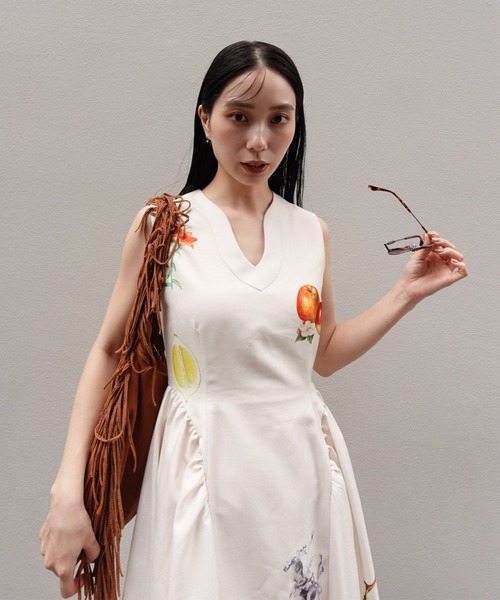 Ameri(アメリ)の「ELEANOR LINEN LIKE DRESS(ドレス・レディース・ブラウン/ブラック/アイボリー・SMALL/MEDIUM)」の17枚目の写真