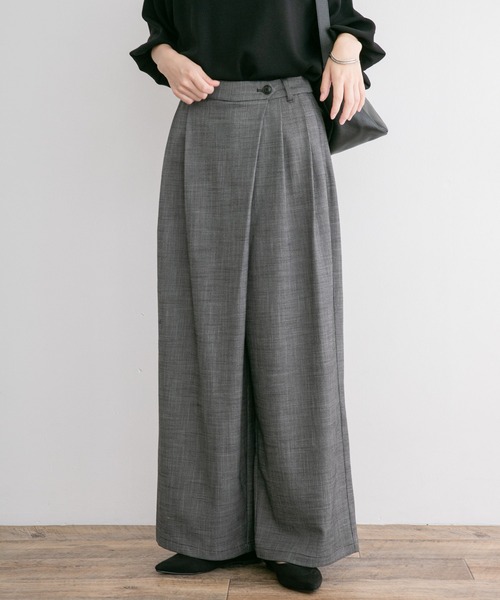 ITEMS URBANRESEARCH(アイテムズ アーバンリサーチ)の「ラップワイドパンツ(その他パンツ・レディース・ブラウン/ブラック・SMALL/MEDIUM)」の17枚目の写真