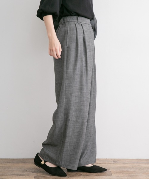 ITEMS URBANRESEARCH(アイテムズ アーバンリサーチ)の「ラップワイドパンツ(その他パンツ・レディース・ブラウン/ブラック・SMALL/MEDIUM)」の18枚目の写真
