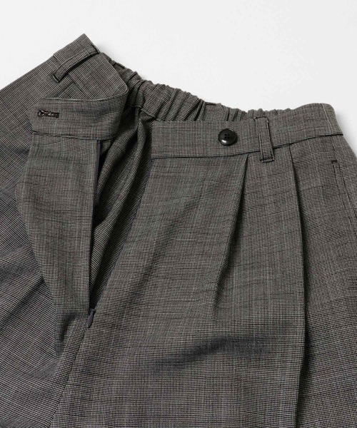 ITEMS URBANRESEARCH(アイテムズ アーバンリサーチ)の「ラップワイドパンツ(その他パンツ・レディース・ブラウン/ブラック・SMALL/MEDIUM)」の11枚目の写真
