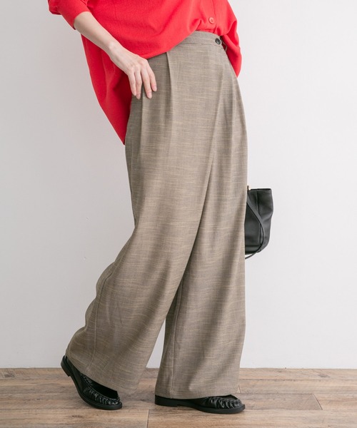 ITEMS URBANRESEARCH(アイテムズ アーバンリサーチ)の「ラップワイドパンツ(その他パンツ・レディース・ブラウン/ブラック・SMALL/MEDIUM)」の6枚目の写真