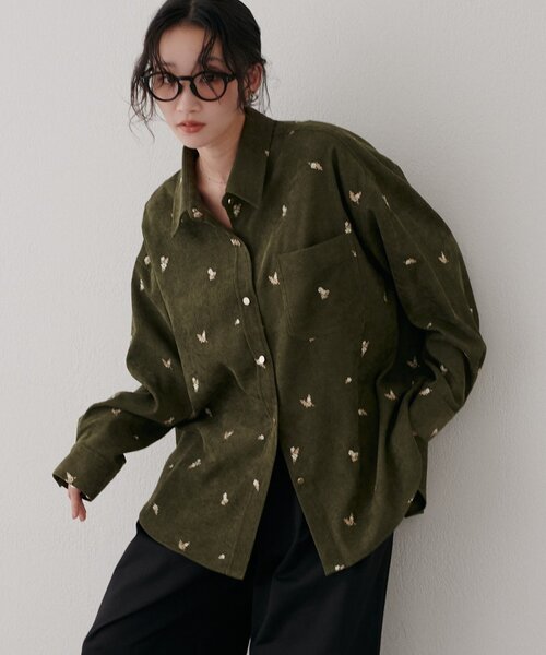 DISCOAT(ディスコート)の「花柄刺繍コーデュロイシャツ(シャツ/ブラウス・レディース・アイボリー/カーキ/ベージュ・FREE)」の8枚目の写真