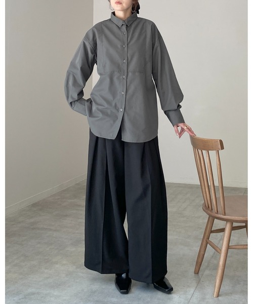 She's Closet(シーズクローゼット)の「2WAY レギュラーカラー スタンドネック シャツ ブラウス(シャツ/ブラウス・レディース・ブラウン/チャコールグレー/ホワイト/ブルー・FREE)」の13枚目の写真