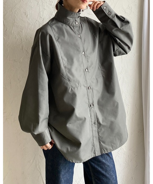 She's Closet(シーズクローゼット)の「2WAY レギュラーカラー スタンドネック シャツ ブラウス(シャツ/ブラウス・レディース・ブラウン/チャコールグレー/ホワイト/ブルー・FREE)」の21枚目の写真