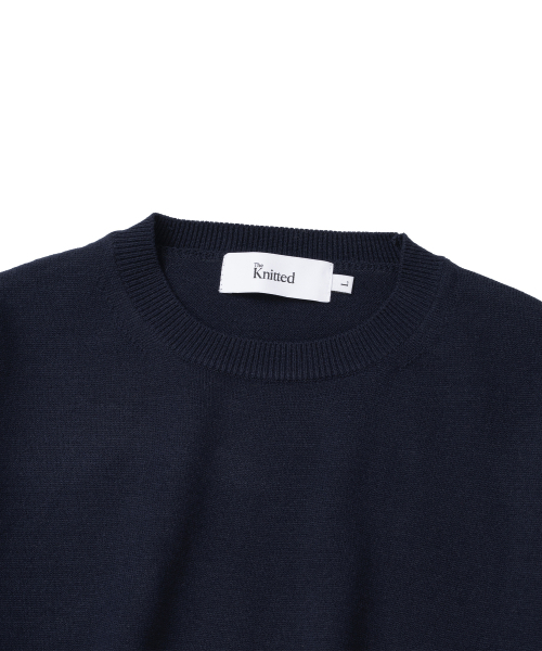 KNITTED（ニッティド）の「ベーシックエッセンシャルクロップラウンドニット NAVY（ニット/セーター・メンズ・その他・MEDIUM/LARGE/X-LARGE）」の3枚目の写真