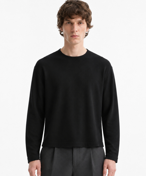 DE GRAND MATIN（ディグランドマーティン）の「Cropped Waffle Long Sleeve Tee Black（Tシャツ/カットソー・メンズ・グレー/ライトグレー/ブラック・MEDIUM/LARGE）」の4枚目の写真