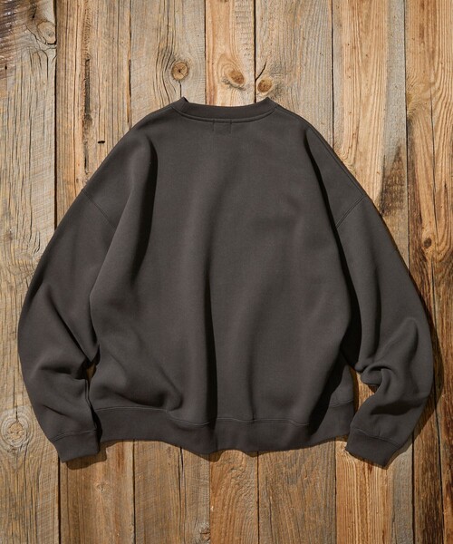 FREAK'S STORE（フリークスストア）の「KAVU/カブー 限定展開 KAVU × FREAK'S STORE / 別注 KV レオパードロゴ スウェット（スウェット・メンズ・ベージュ/アッシュグレー/スミクロ・LARGE/MEDIUM/SMALL）」の22枚目の写真