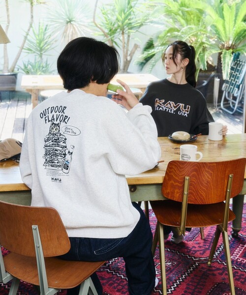 FREAK'S STORE（フリークスストア）の「KAVU/カブー 限定展開 KAVU × FREAK'S STORE / 別注 KV レオパードロゴ スウェット（スウェット・メンズ・ベージュ/アッシュグレー/スミクロ・LARGE/MEDIUM/SMALL）」の16枚目の写真