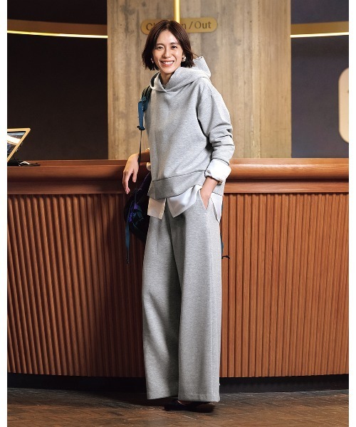 DoCLASSE( ドゥクラッセ)の「ライトダンボールニット・ワイドパンツ(その他パンツ・レディース・ライトグレー/チャコール/グレー/ネイビー/バーガンディー・L/XL/XXL/S/M)」の3枚目の写真