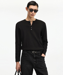 TNGT（ティーエヌジーティー）の「Ribbed Slim Fit Henley Neck Long Sleeve (Black) TNTS6F102BK（Tシャツ/カットソー）」