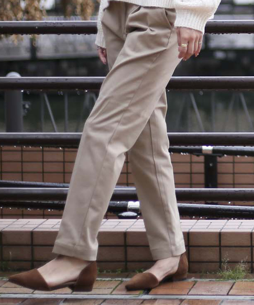 Denime（ドゥニーム）の「ストレッチチノクロップドパンツ（チノパンツ・レディース・ブラック/ベージュ・MEDIUM/SMALL）」の6枚目の写真